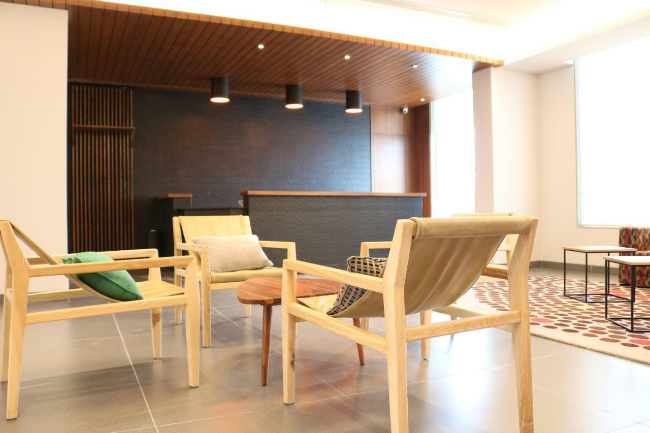 Ginger Sanand Hotel Exterior foto